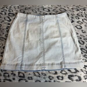 Wild Fable Stretch Light Jean Mini Skirt Size 8